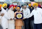 Uttar Pradesh Chief Minister Welcomes and Participates in Sacred Guru Charan (Joda Sahib) Yatra