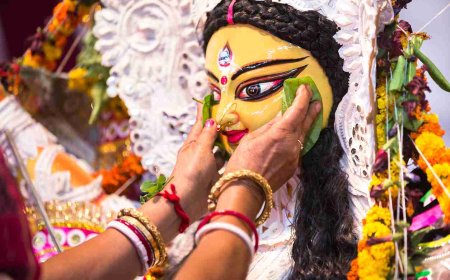 Garba Nights to Deepotsav Lights: Embracing the Festive Fervor