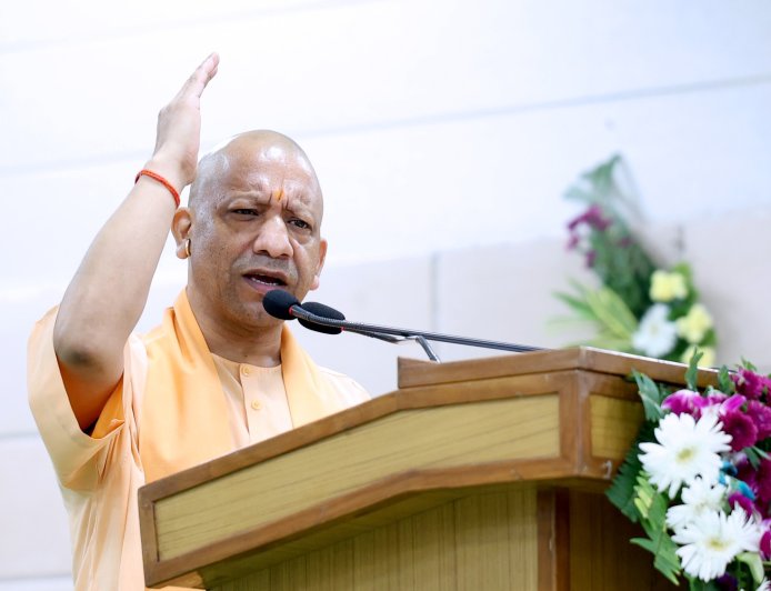 Uttar Pradesh CM Interacts with Sugarcane Farmers, Announces Historic ₹30/quintal Price Hike for 2025-26 Crushing Season