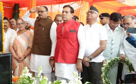 Tribute paid to immortal martyrs on Kargil Vijay Diwas, families of martyrs and Veer Naris honored