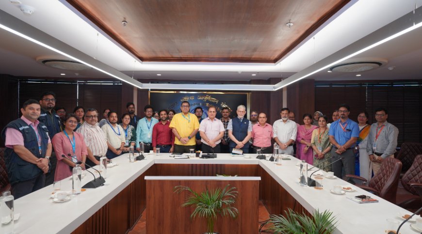 WHO Representative to India Visits Dr RMLIMS; Discusses Public Health Policy, Research Translation and Postgraduate Training