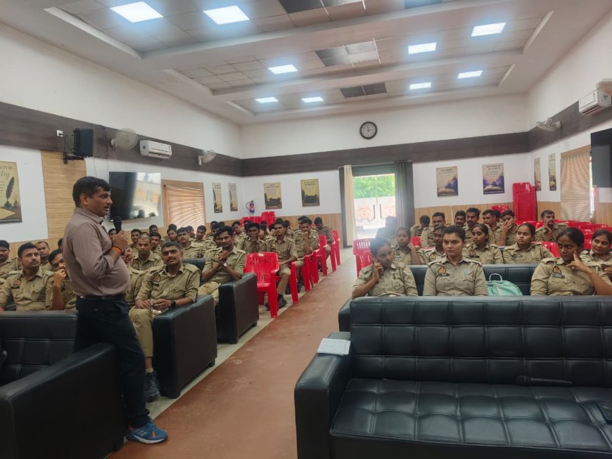 Lucknow Police Holds Training Workshop on Leave, Medical Reimbursement and Departmental Rules