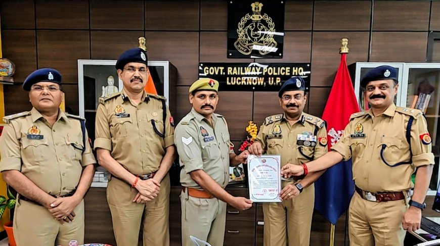 GRP Head Constable Honored for Saving Woman’s Life at Raebareli Railway Station